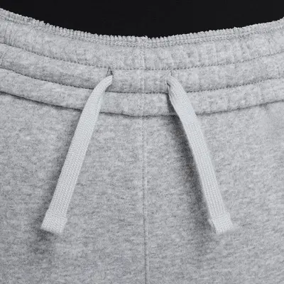 Брюки Nike Sportswear Club Fleece, цвет Dark Grey Heather/Base Grey/White — фото 3