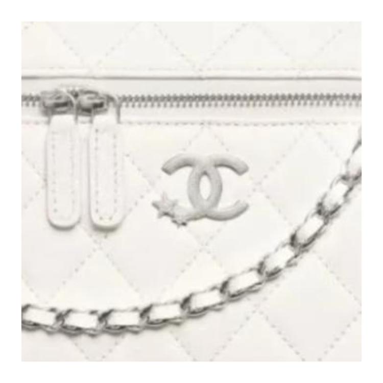 CHANEL Женская белая сумка через плечо из телячьей кожи — фото 3