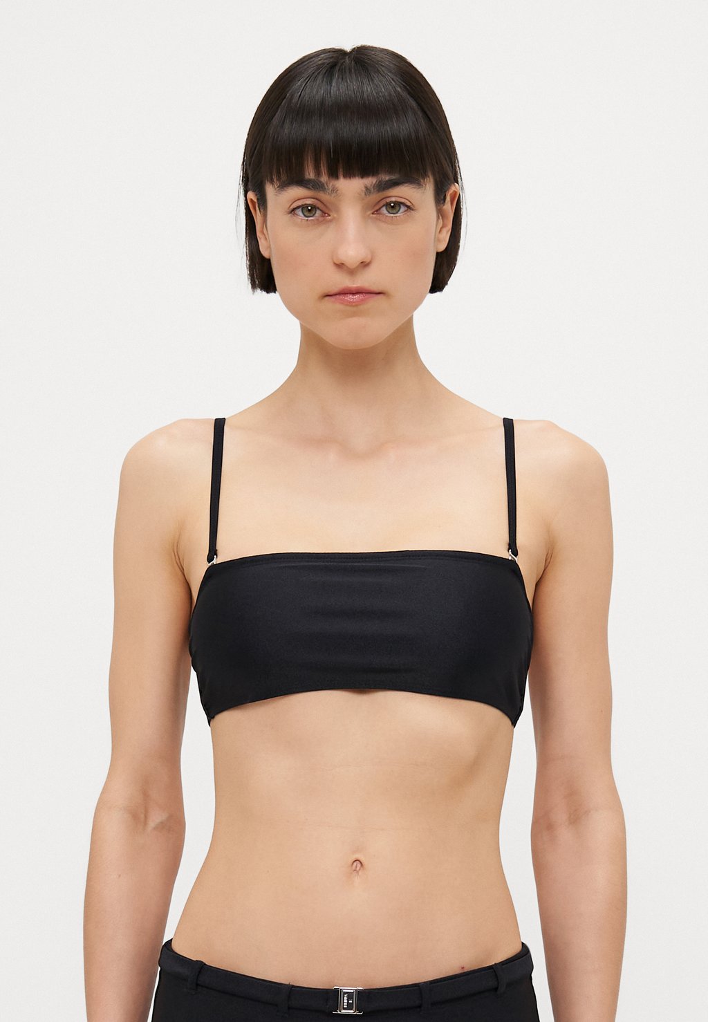 

Верх бикини SHIMMER BANDEAU Filippa K, черный