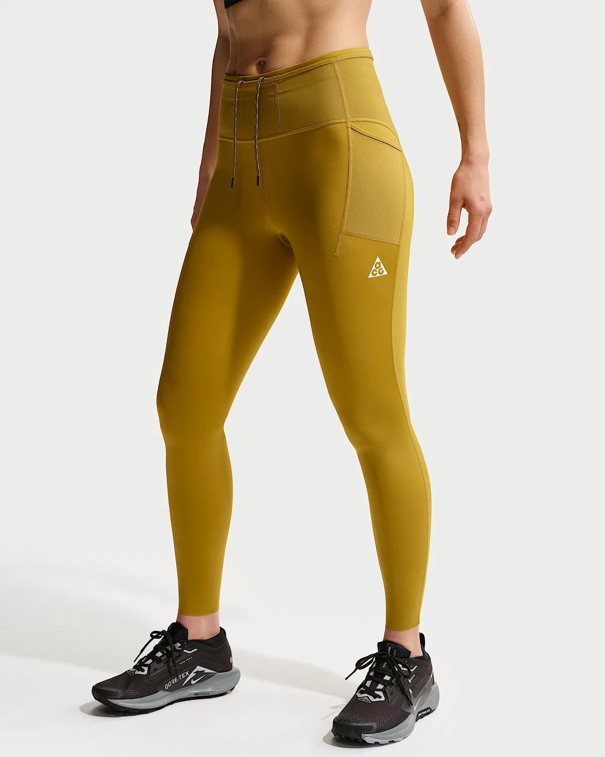 Женские леггинсы для трейлраннинга Nike ACG Dri-FIT с высокой посадкой 7/8, Peat Moss/Ironstone/Peat Moss/Summit White — фото 2