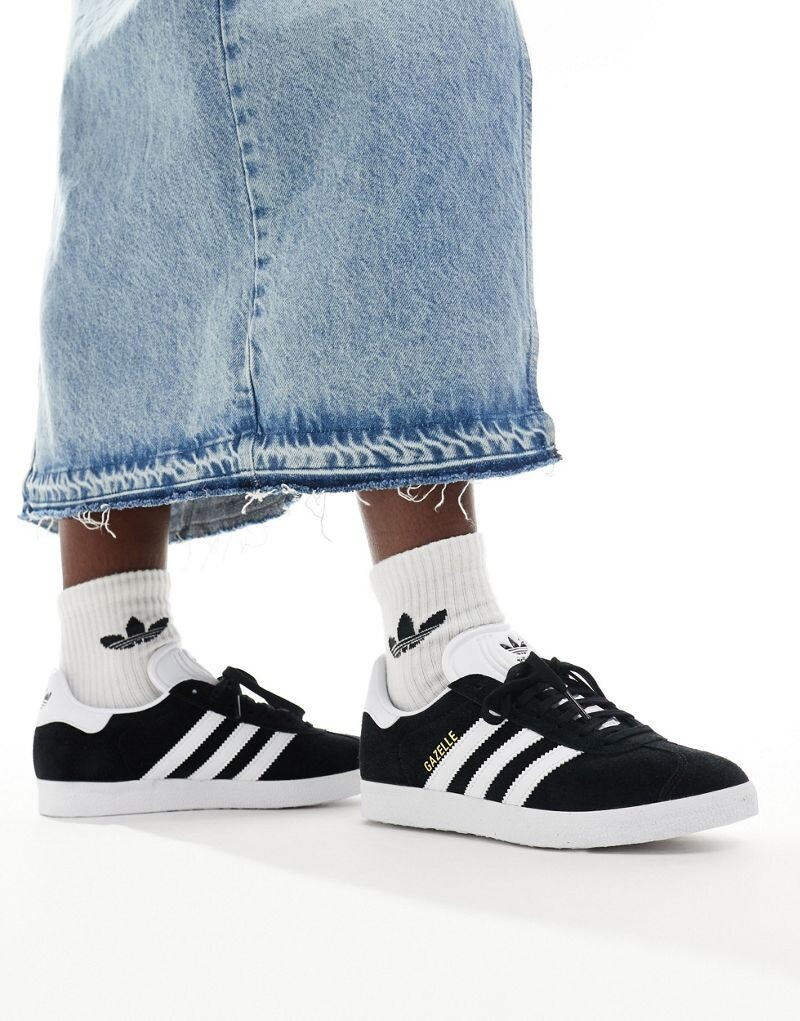 

Черные кроссовки adidas Gazelle с белой отделкой, Черный, Черные кроссовки adidas Gazelle с белой отделкой