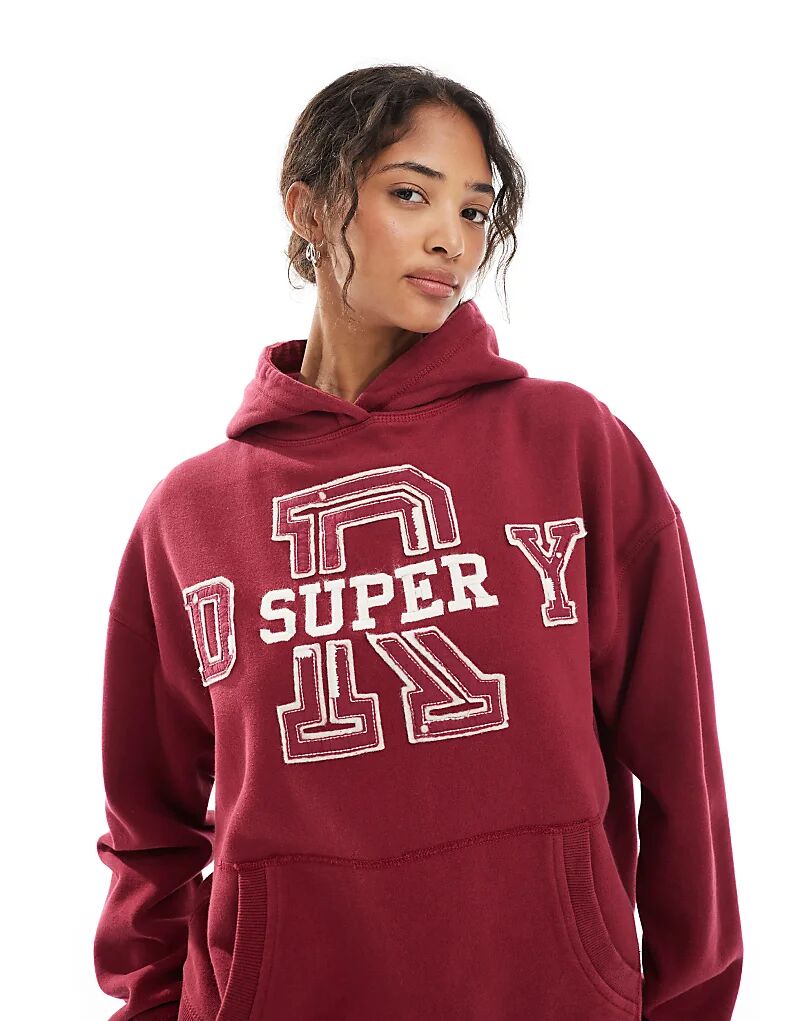 

Свободная толстовка с капюшоном Superdry Athletic Essentials бордового цвета с аппликацией