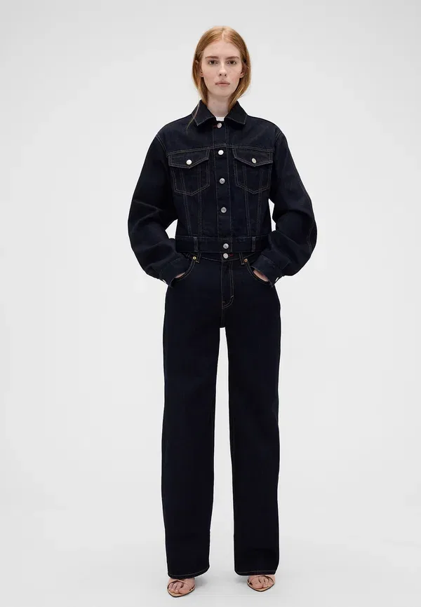 Джинсы Victoria Beckham High Rise Straight Relaxed Fit Jeans Gap, темная стирка — фото 2