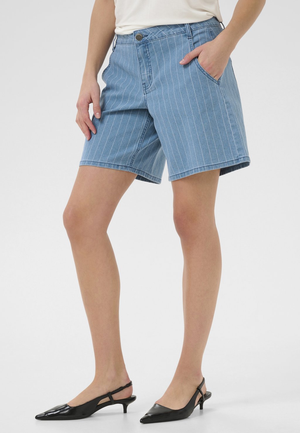 

Джинсовые шорты CURENNY Culture, цвет Light Blue Denim