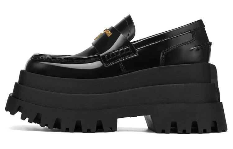 

Туфли на платформе женские низкие черные Naked Wolfe