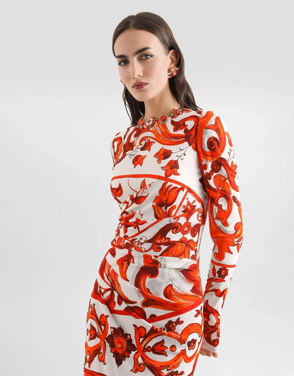 Длинное платье из органзы с принтом майолика DOLCE & GABBANA, бежевый — фото 4