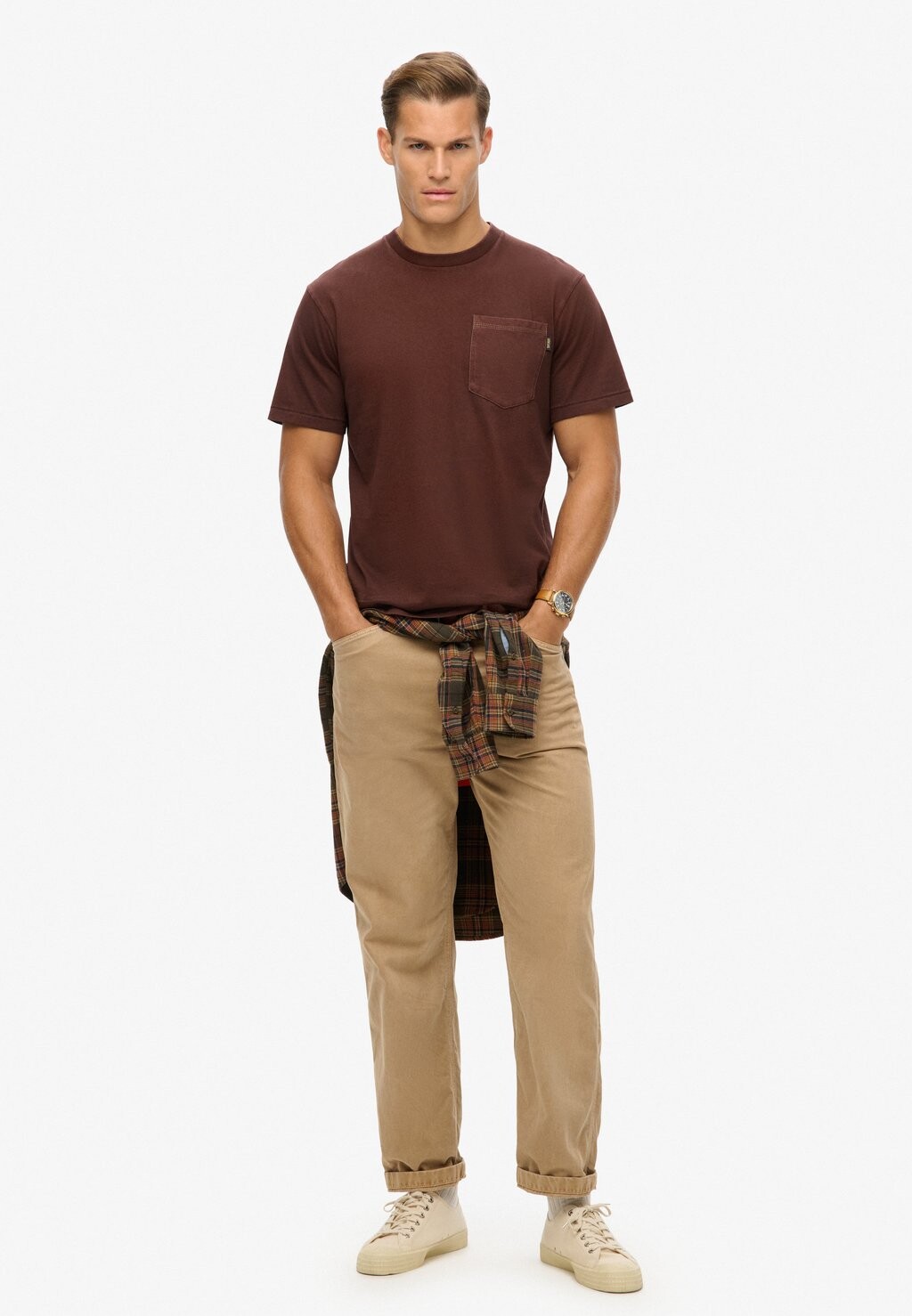 

Базовая футболка CONTRAST STITCH POCKET Superdry, коричневый
