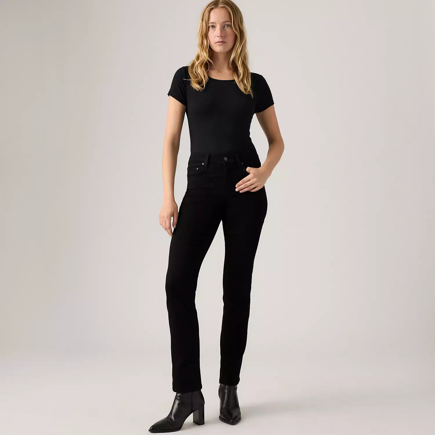 

Джинсы женские Levi's, черный