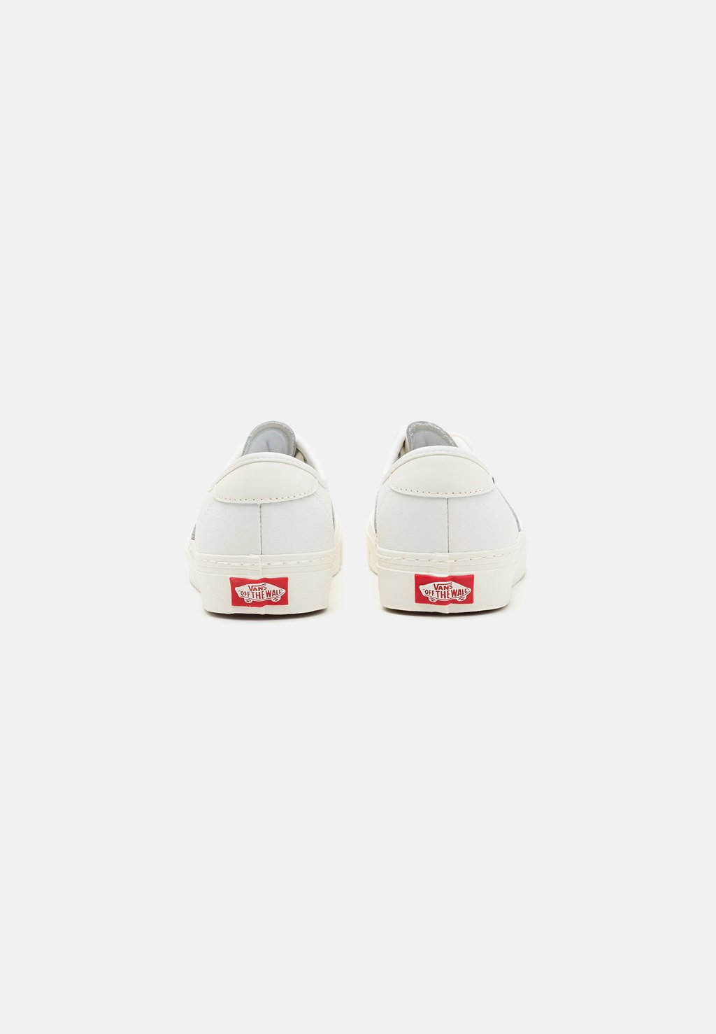 

Кроссовки на шнуровке AUTHENTIC LUX UNISEX Vans, кремовый, Бежевый, Кроссовки на шнуровке AUTHENTIC LUX UNISEX Vans, кремовый