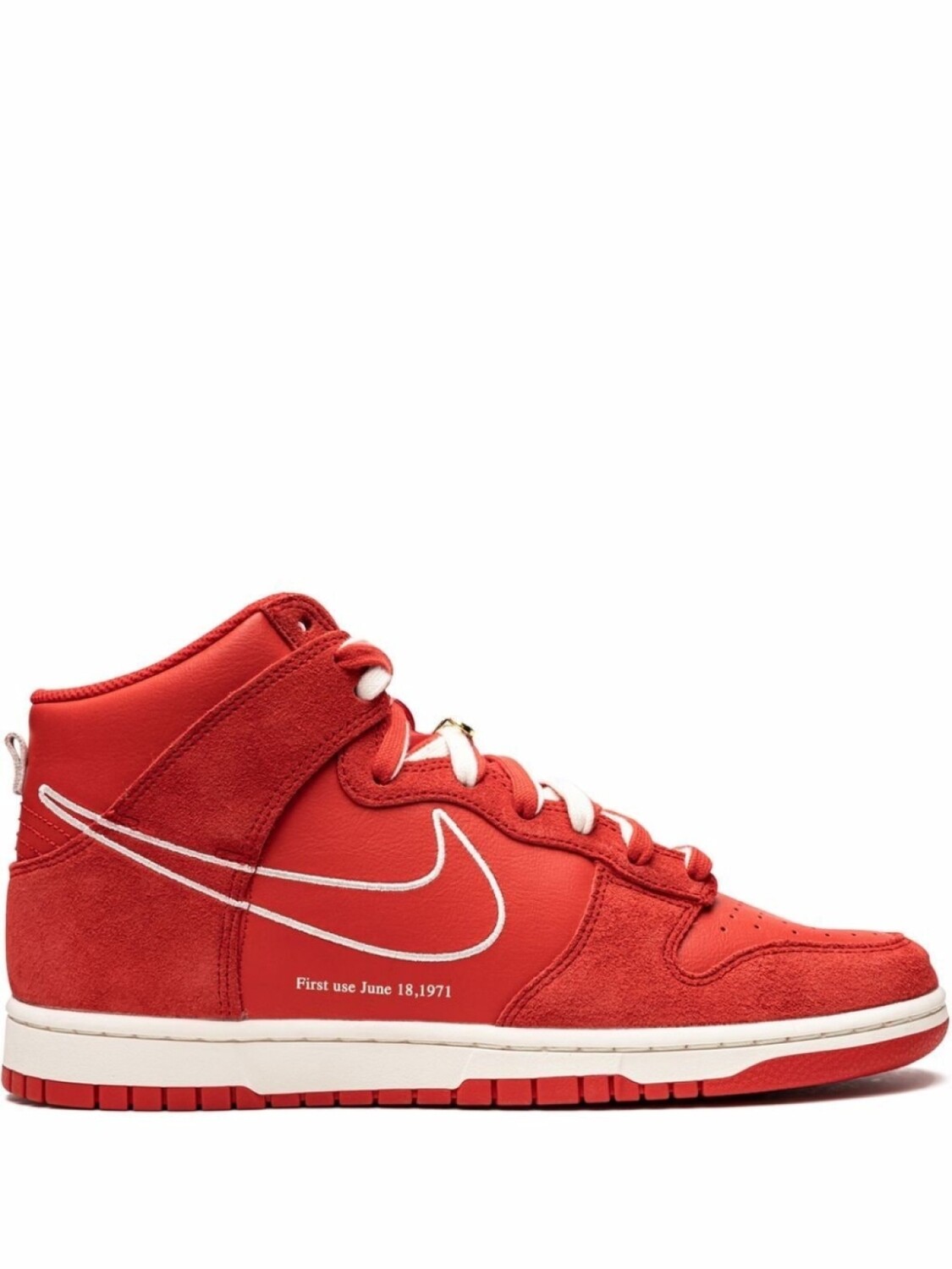 

Кроссовки Dunk High SE Nike, красный