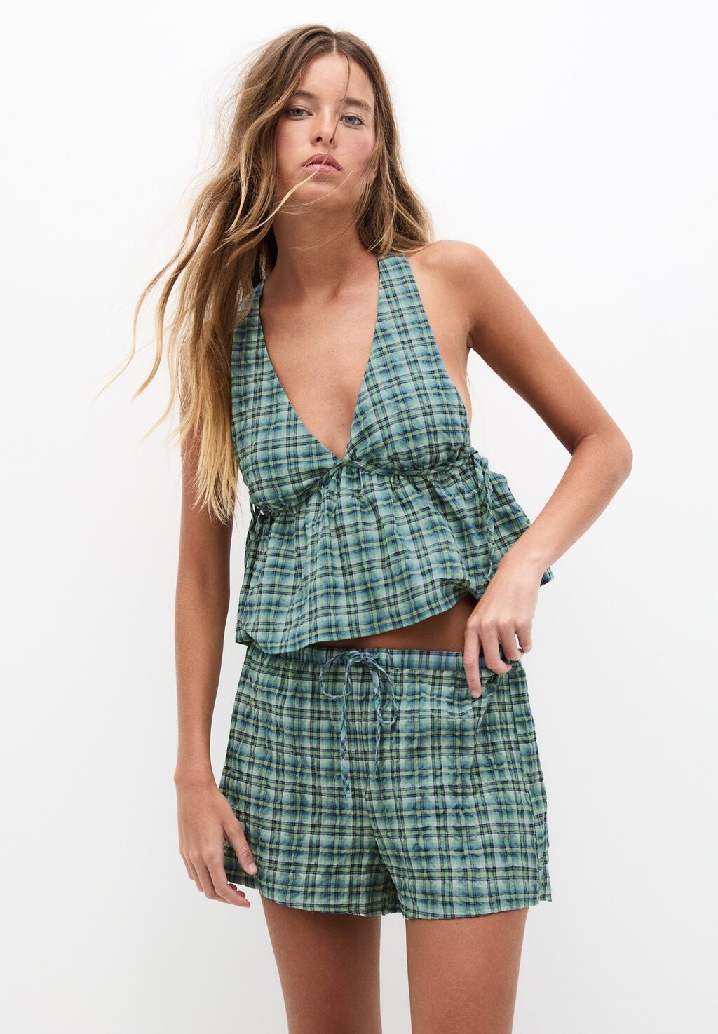 

Шорты TEXTURED CHECK PULL&BEAR, зеленый