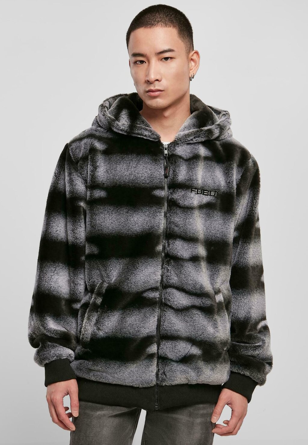 

Куртка зимняя КОРПОРАТИВНЫЙ FUBU, черный/белый