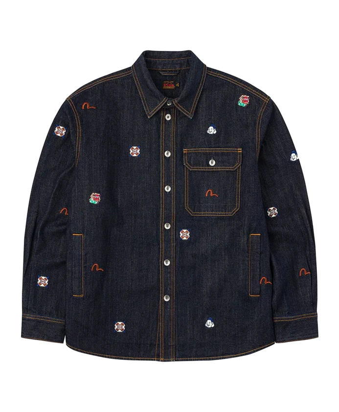 

Джинсовая рубашка-куртка с вышивкой по всей поверхности. Evisu, синий