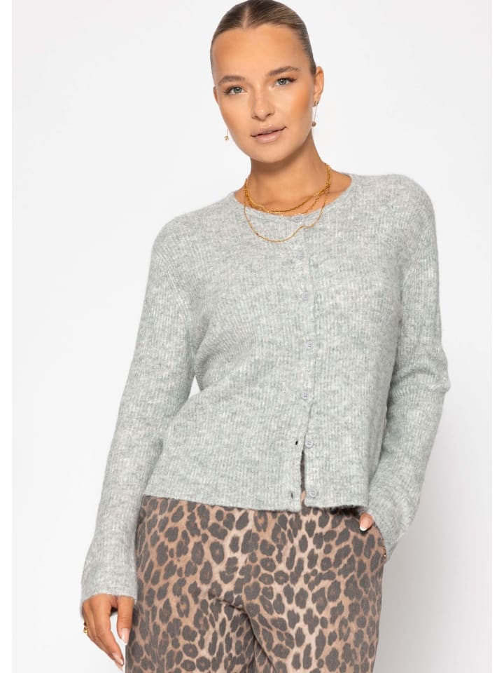 

Светло-серый ребристый кардиган SASSYCLASSY