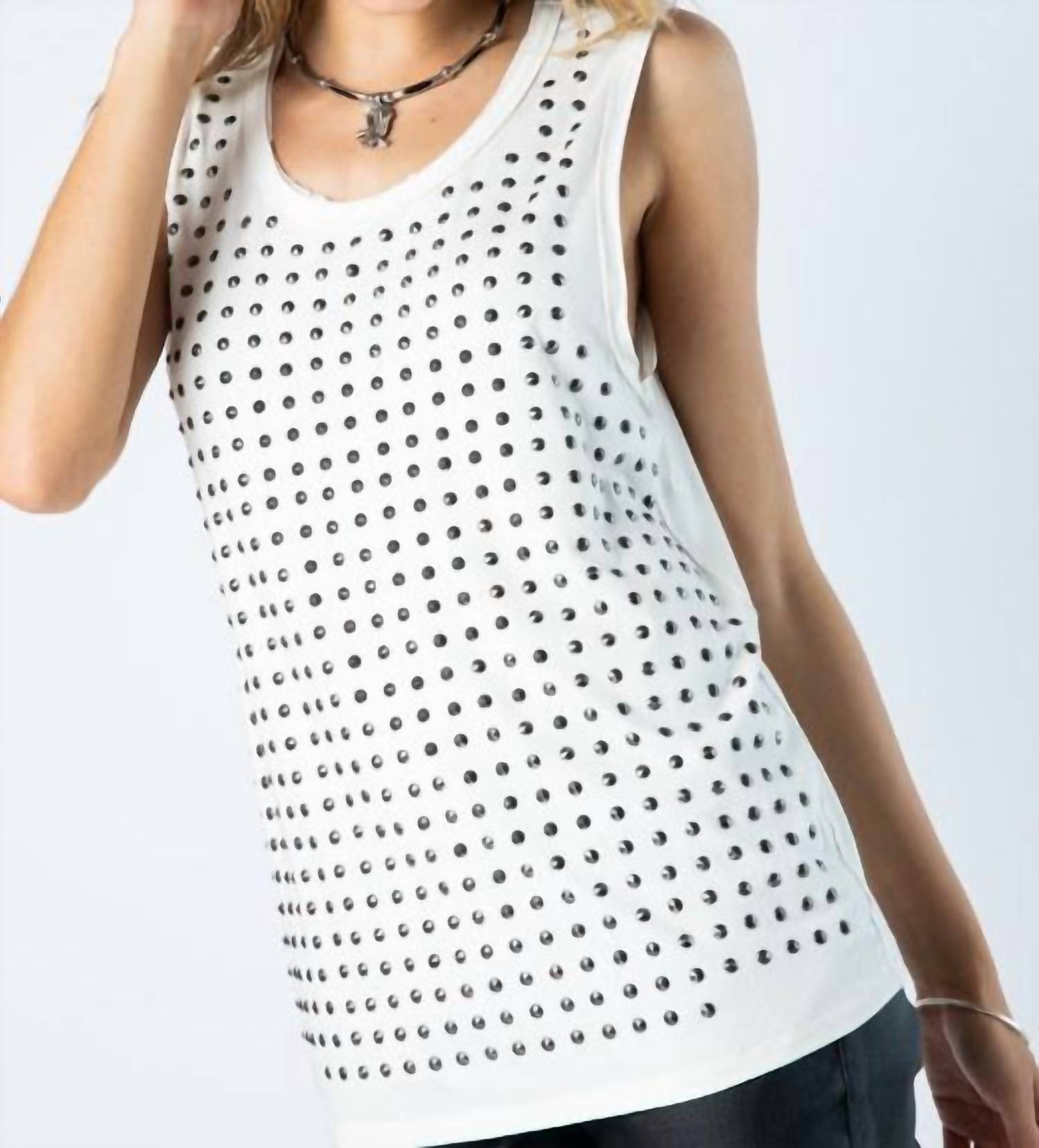 

Майка Effie Studded Cream VOCAL APPAREL