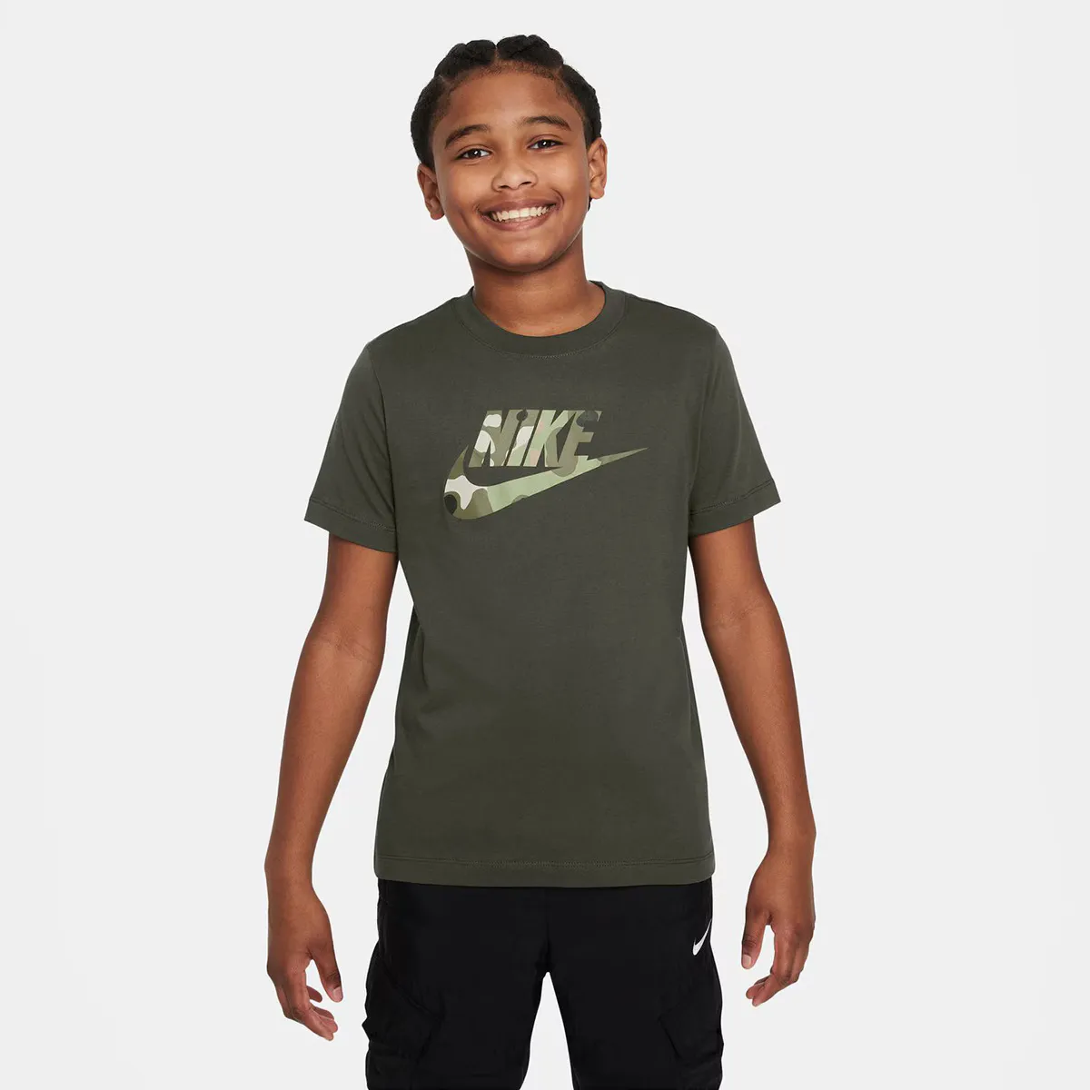

Детская футболка Nike Sportswear, цвет Kaki