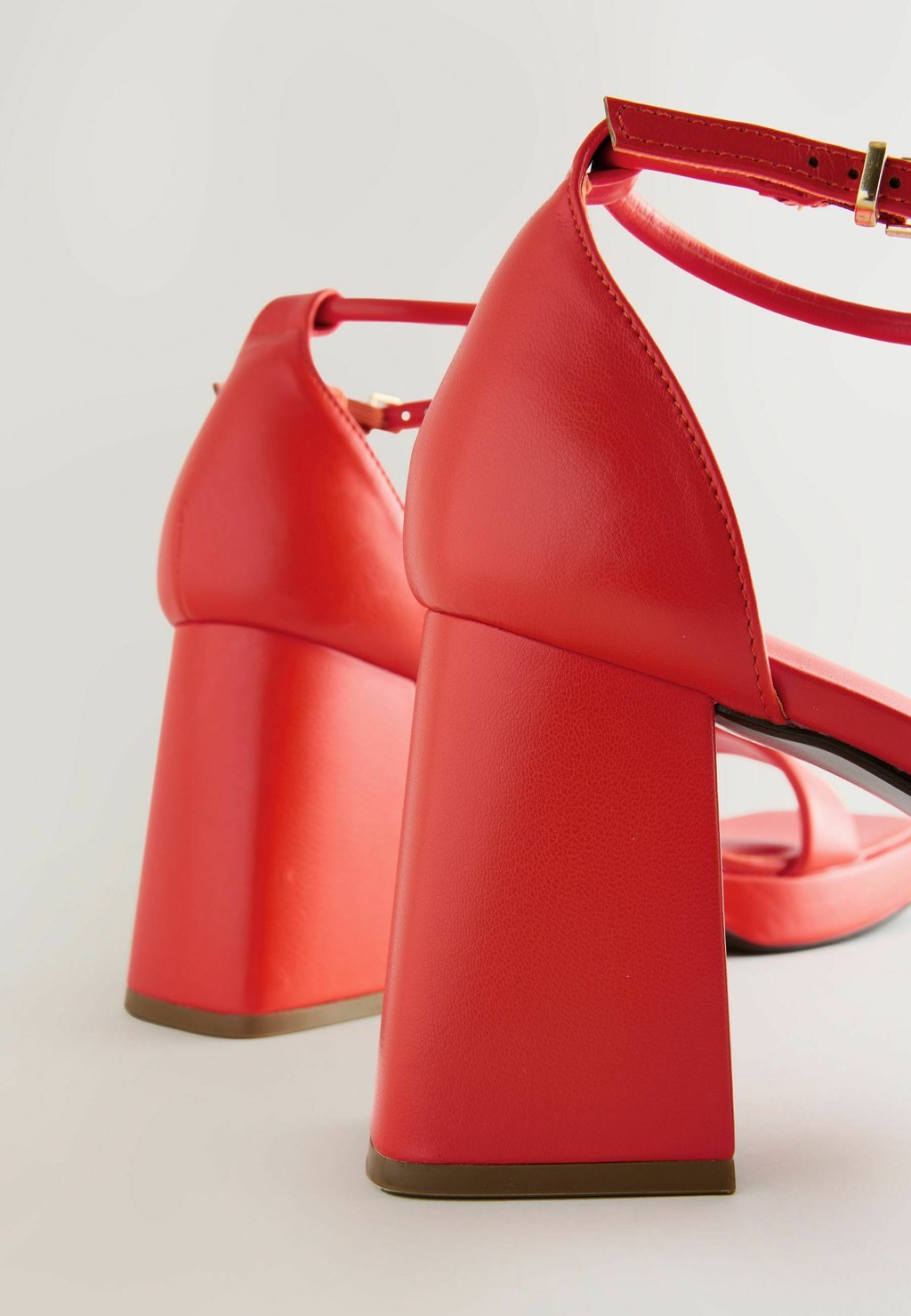 Босоножки на платформе REGULAR FIT - FOREVER COMFORT SQUARE TOE PLATFORM FLARE HEELS - High heeled sandals Next, оранжевый — фото 4
