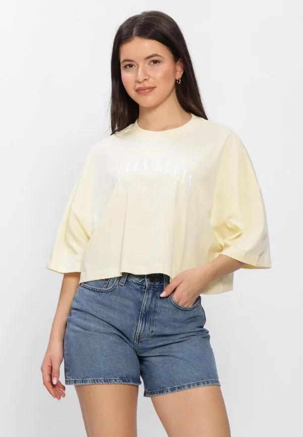 Женские топы calvin klein, короткие, свободного кроя, с принтом heritage crest. футболка Calvin Klein, Zrk Pear Sorbet