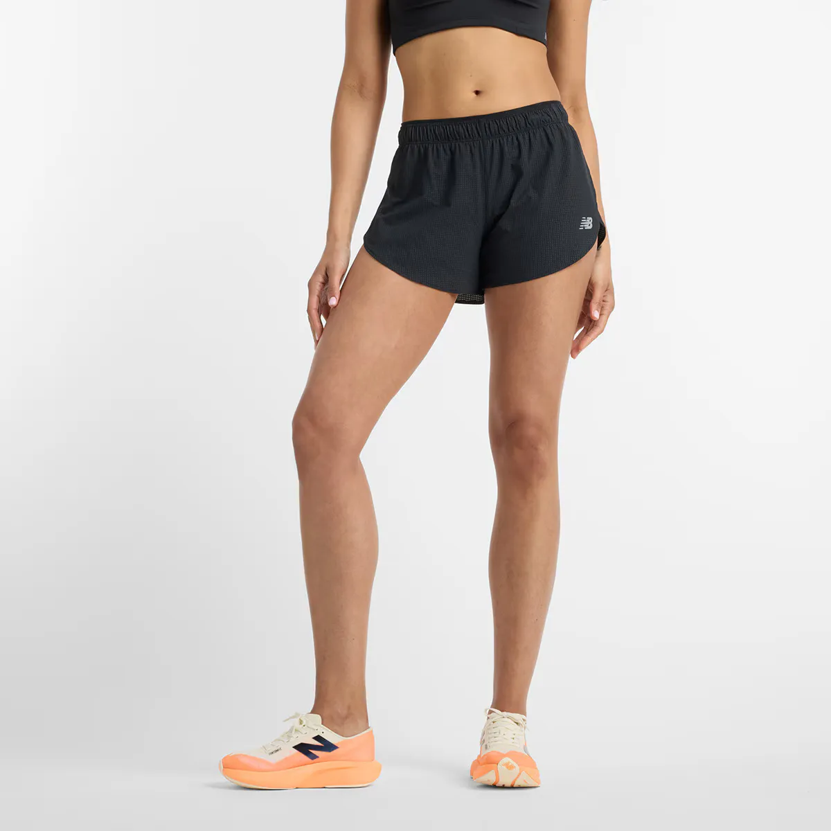 

Женские шорты New Balance WS51288BK, черный