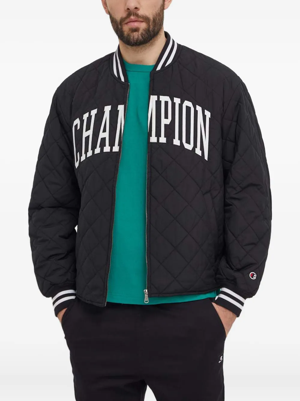 

Стеганый бомбер с нашивкой-логотипом Champion, черный