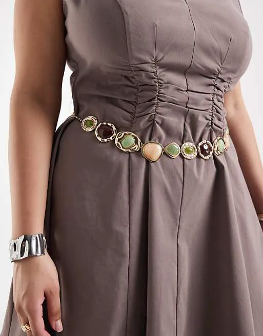 

Ремень-цепочка ASOS DESIGN Curve с золотистыми камнями из смолы