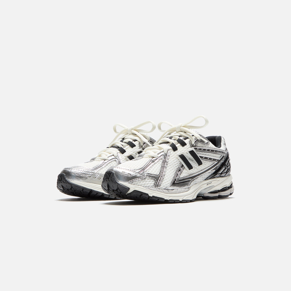 Кроссовки New Balance 1906R, цвет Sea Salt/Everglade Green/Slate Grey — фото 2