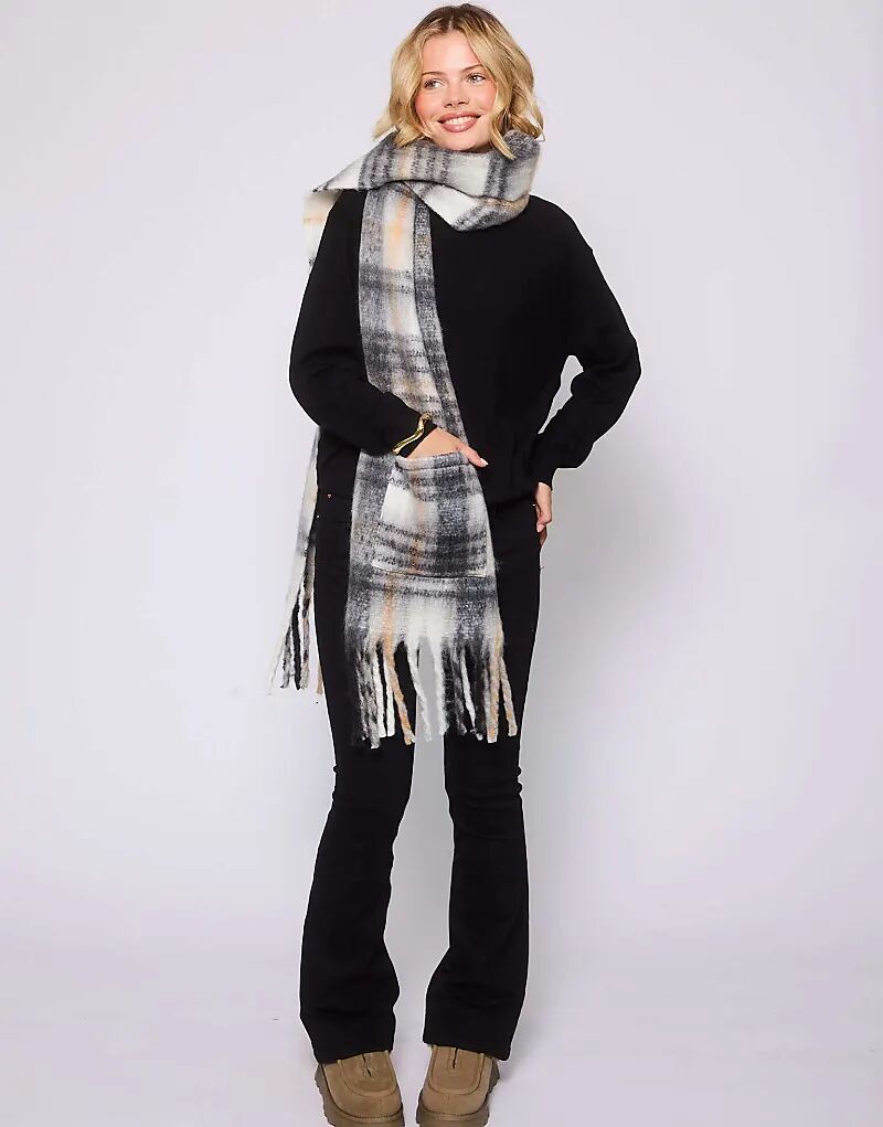 

Многоцветный пушистый карманный шарф South Beach