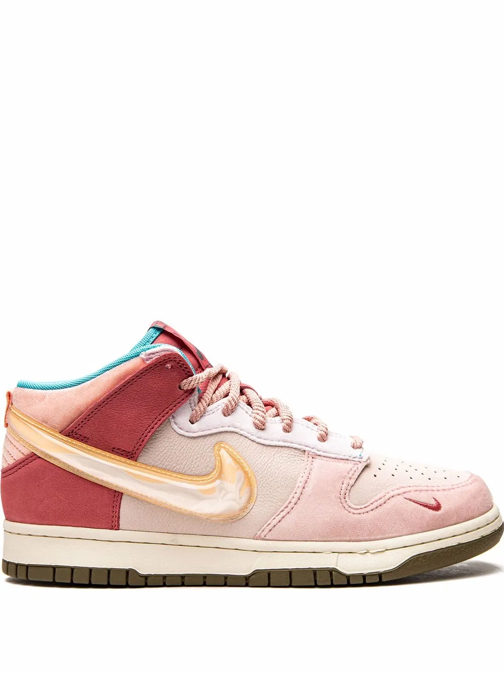 

Кроссовки Dunk Mid из коллаборации с Social Status Nike, розовый