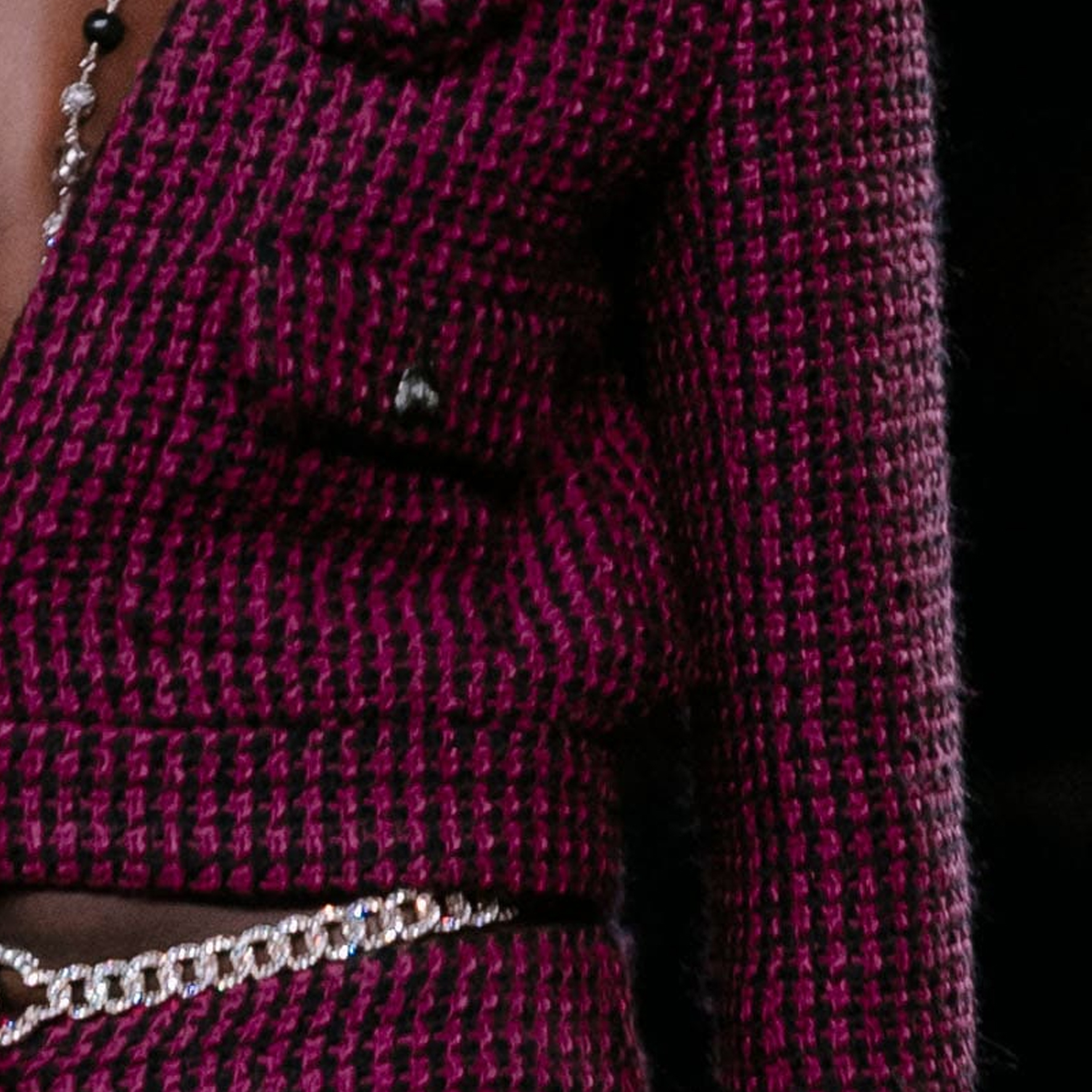 

Куртка женская Chanel, бордовый