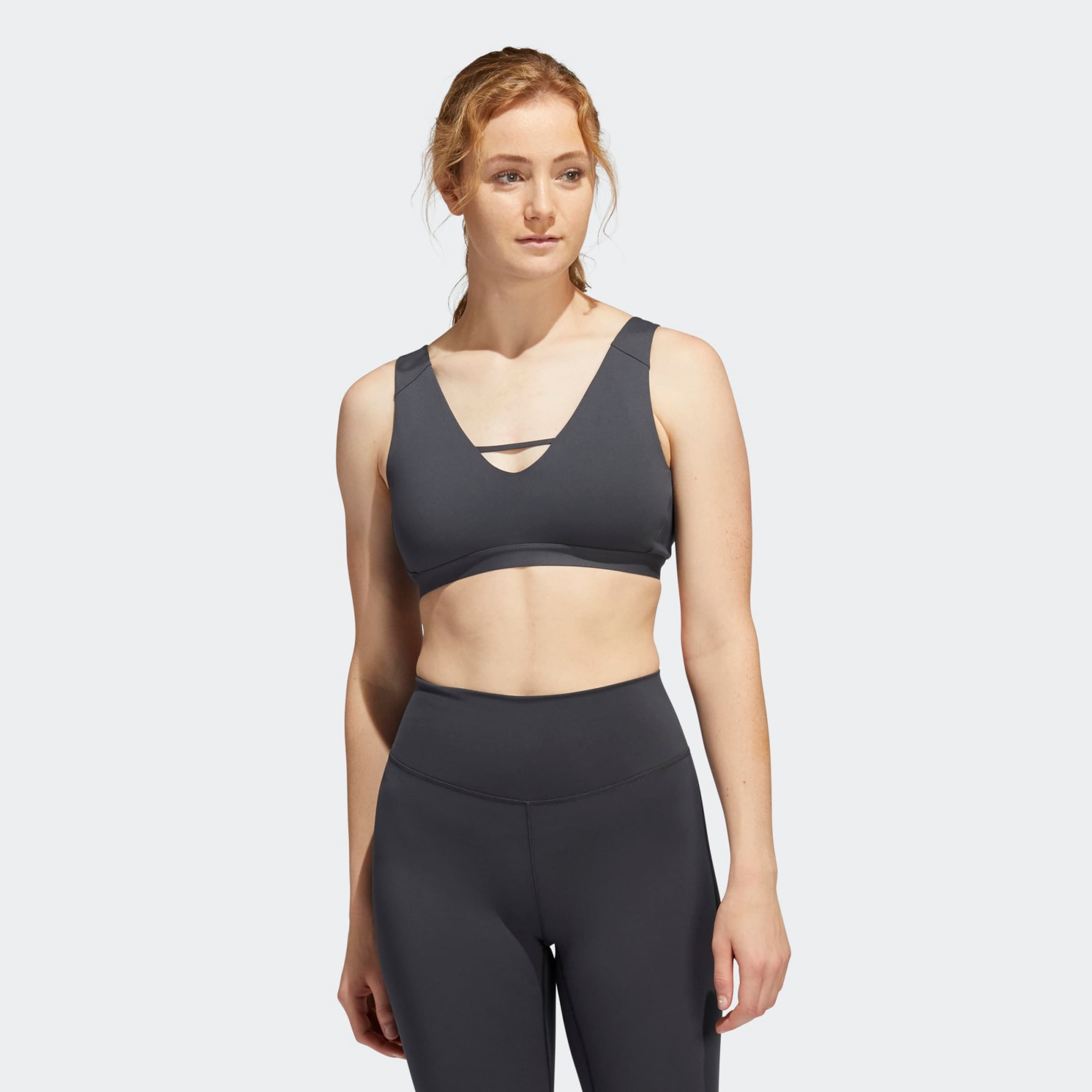Adidas Sportswear Футболка Sports Bra в сером цвете — фото 3