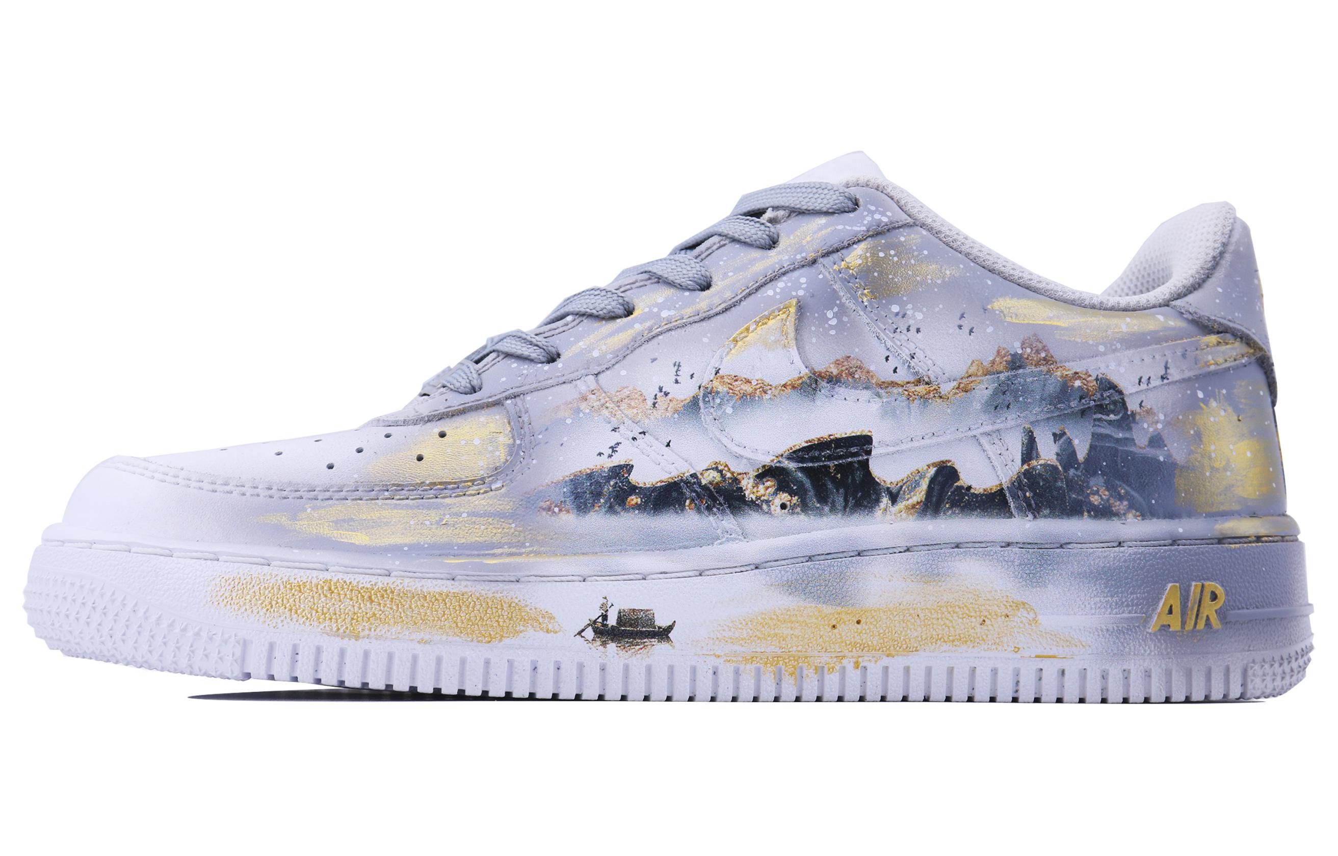 

Детские скейтбординговые кроссовки Air Force 1 Grade School Nike, белые