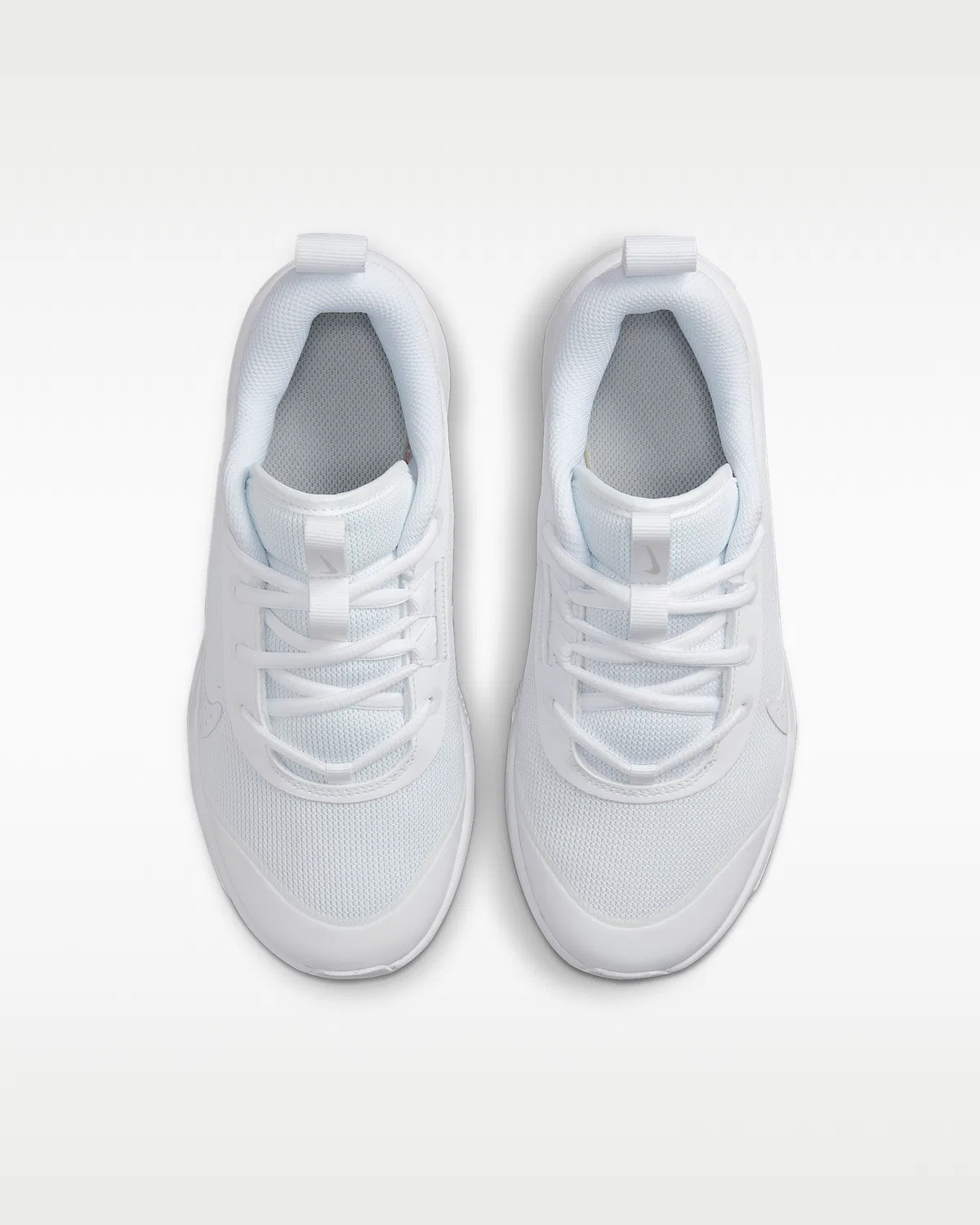 Детские кроссовки для зала Nike Omni Multi-Court, White/Pure Platinum/White — фото 4