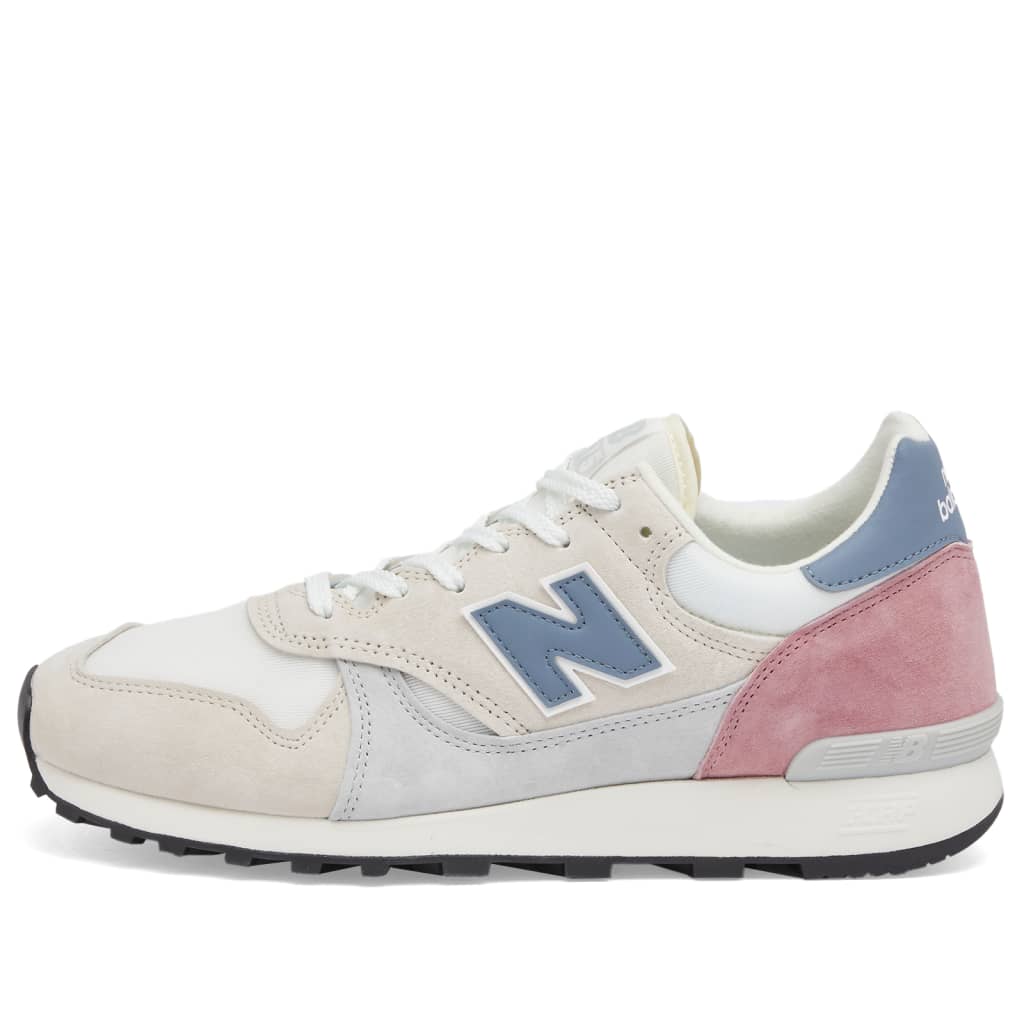 

Кроссовки 475 - представлено end. New Balance, белый