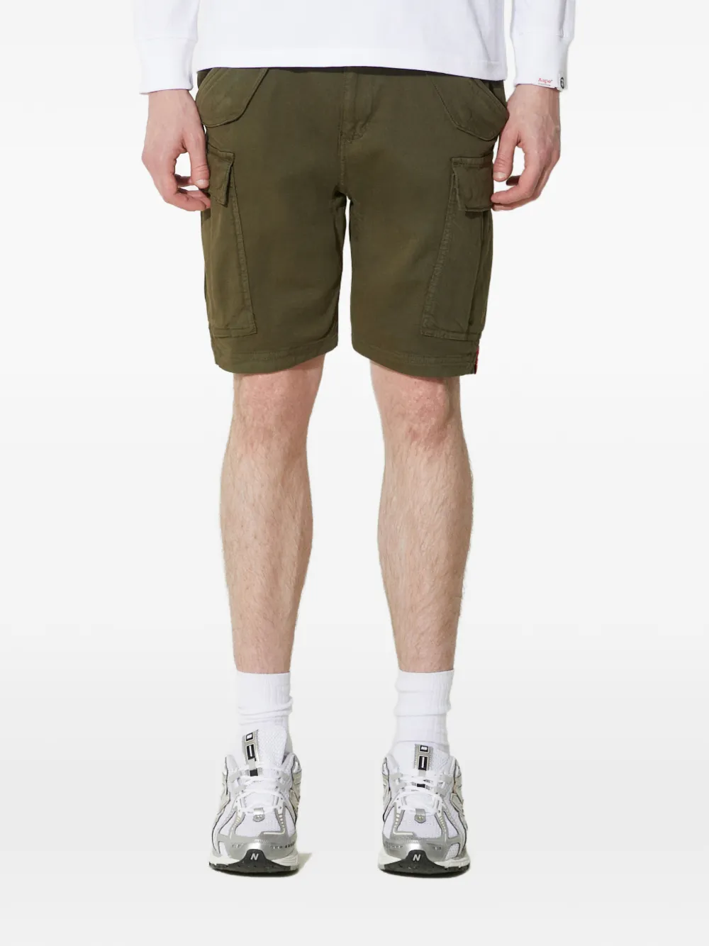 

Шорты Airman с накладными карманами Alpha Industries, зеленый