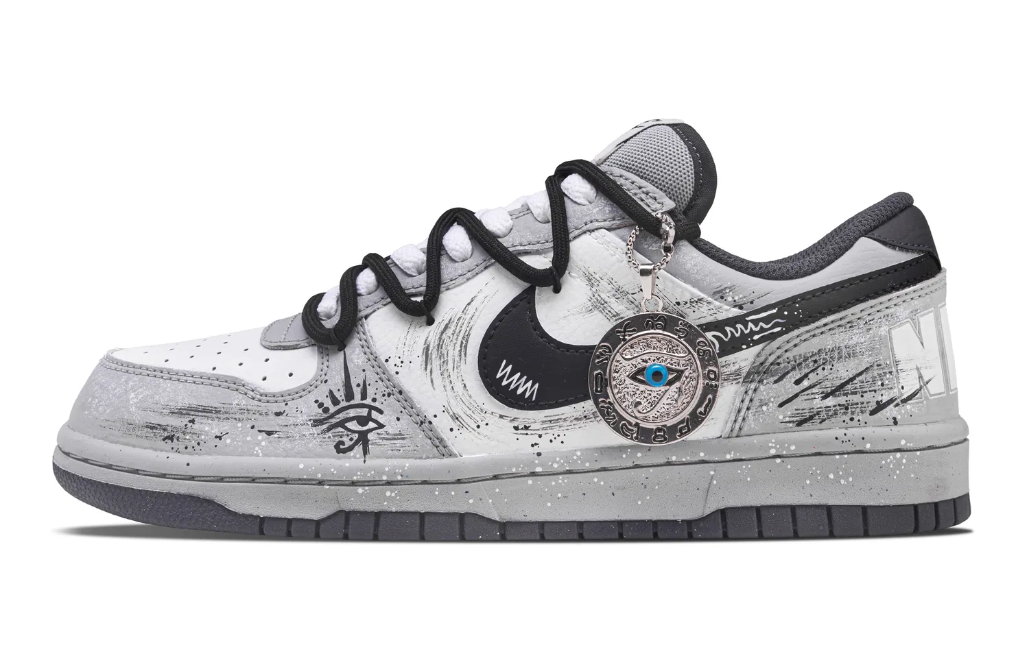 Кроссовки Nike Big The Pharaoh's Mystery черно-бело-серые