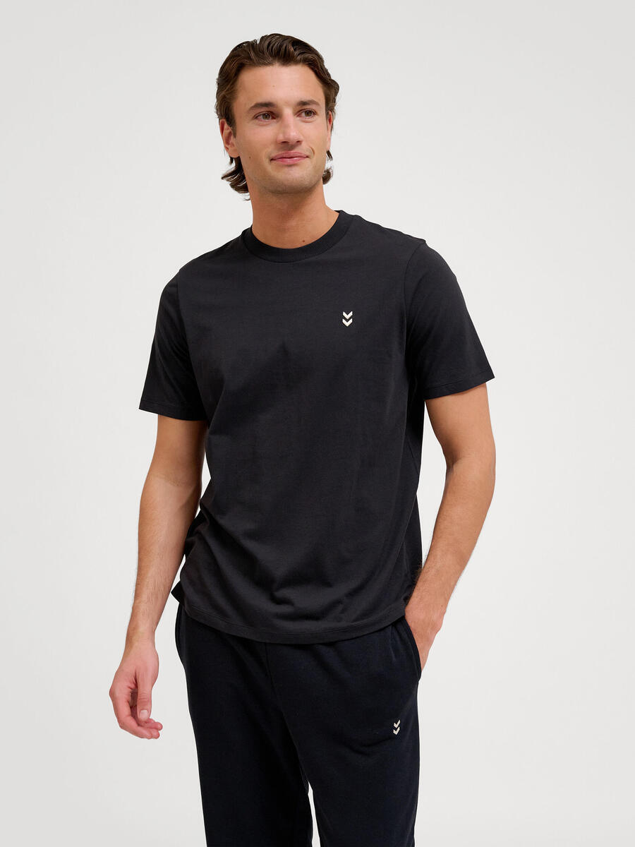 

Футболка Hmlpulse Multisport Men HUMMEL