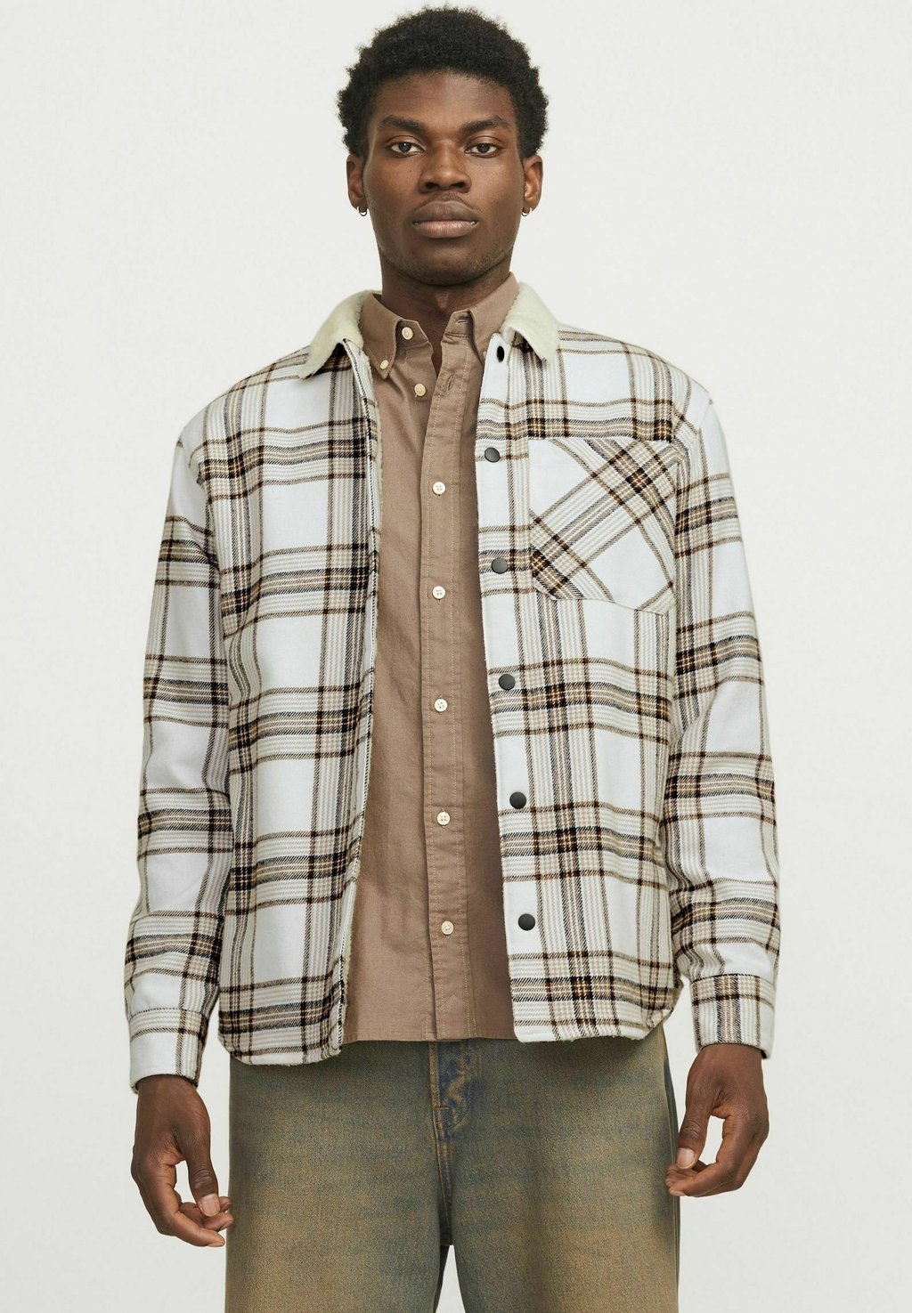 

Легкая куртка JJZAC Jack & Jones, молочный, Белый, Легкая куртка JJZAC Jack & Jones, молочный