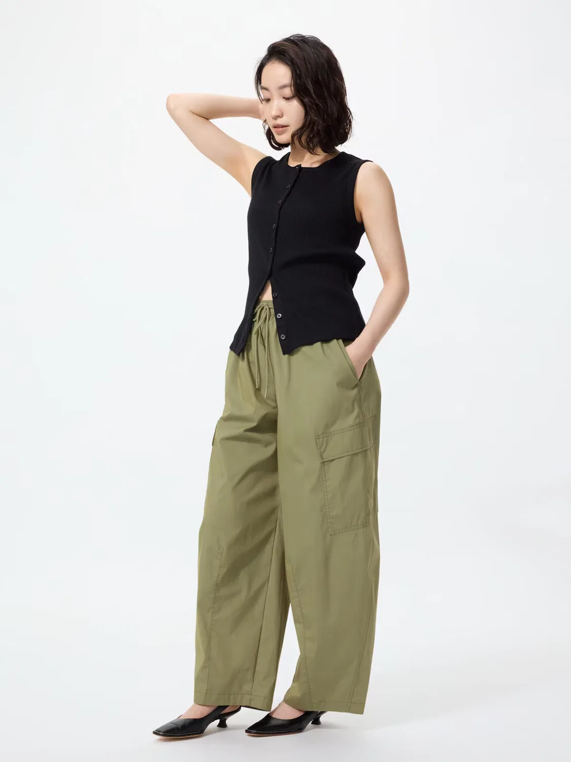 Брюки Uniqlo, рабочие объемные брюки, оливковый