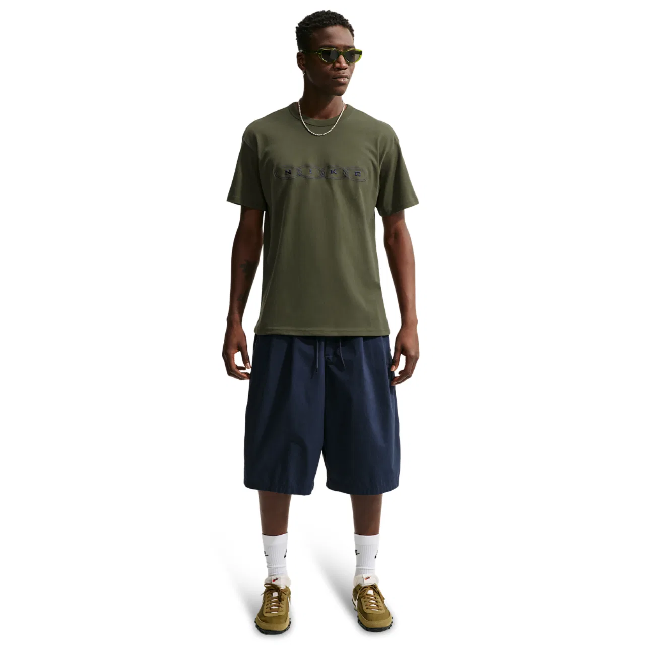 Мужская футболка свободного кроя с вышивкой Nike Heavyweight Embroidered T-Shirt Nike, Cargo Khaki — фото 4