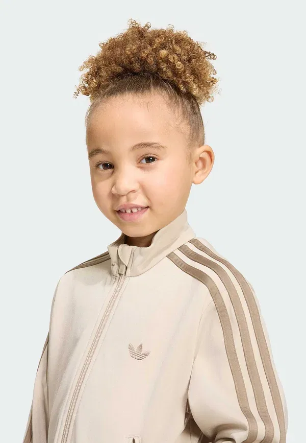 Спортивный костюм Firebird унисекс Adidas Originals, хаки — фото 3