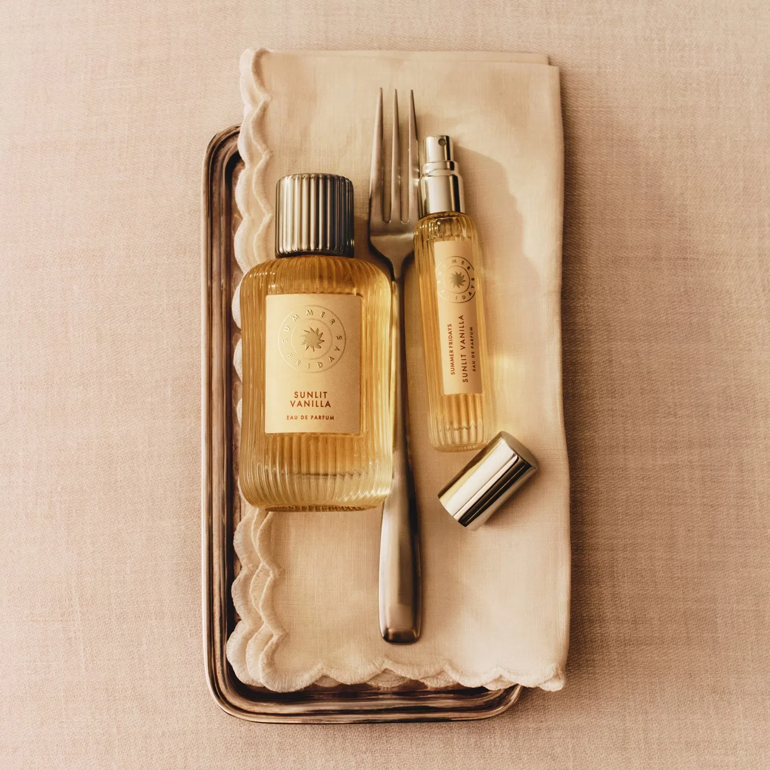 Парфюмированная вода Sunlit Vanilla Fine Fragrance, 50 мл, SUMMER FRIDAYS — фото 4