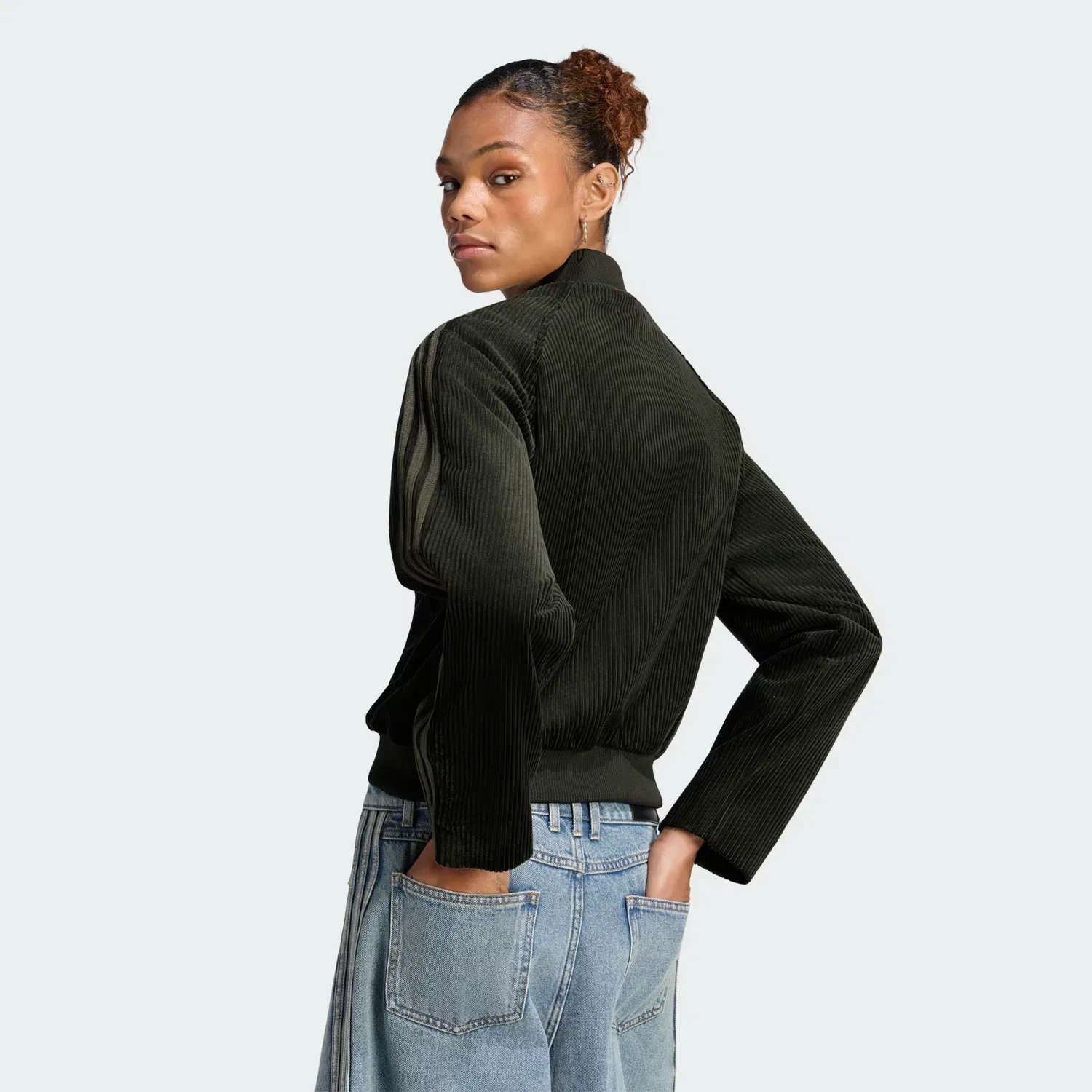 Женская олимпийка оверсайз CORDUROY SST TRACKTOP Adidas Originals, Night Cargo/Olive Strata — фото 2
