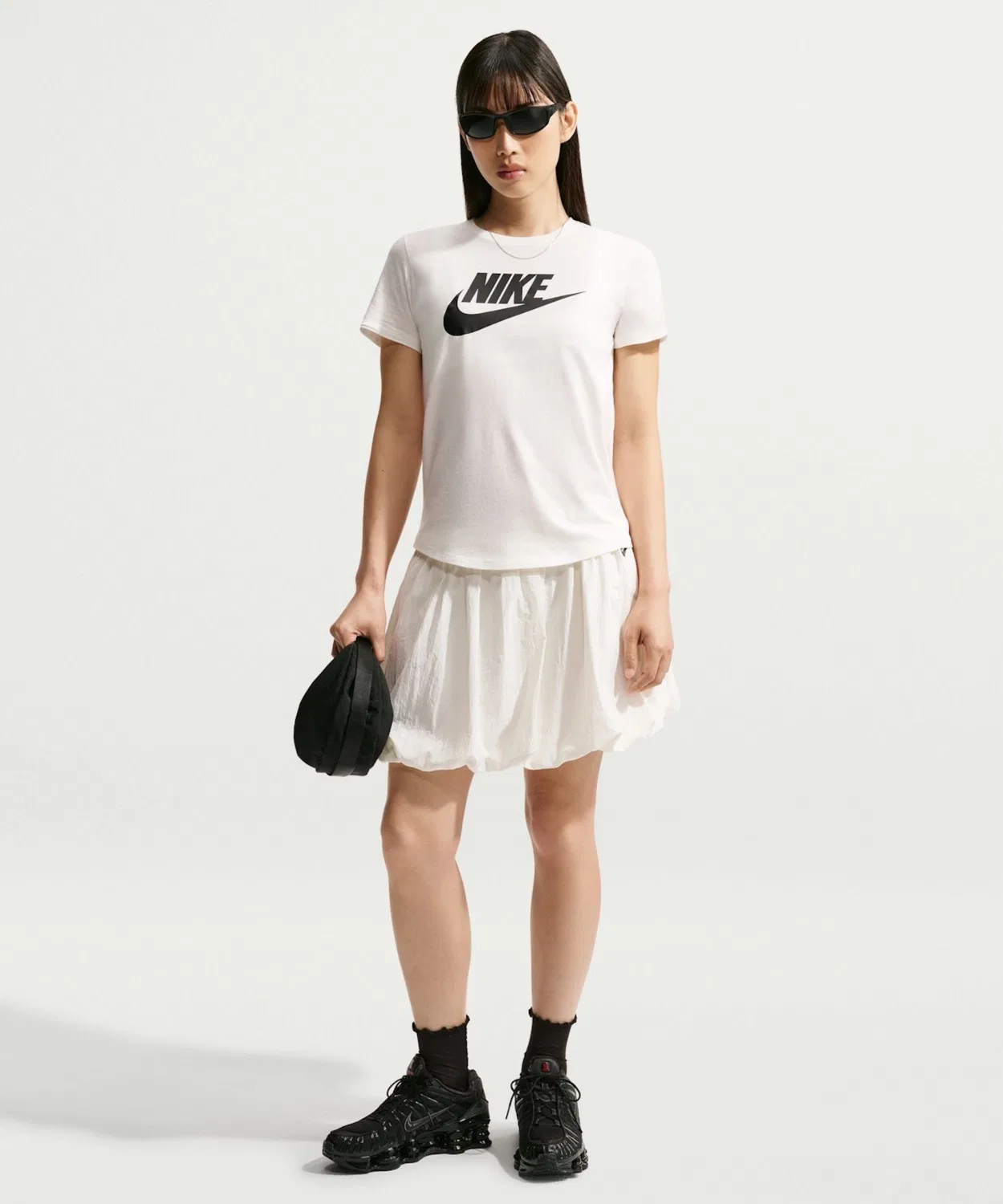 Женская футболка с коротким рукавом Club Essential NIKE, черный — фото 3