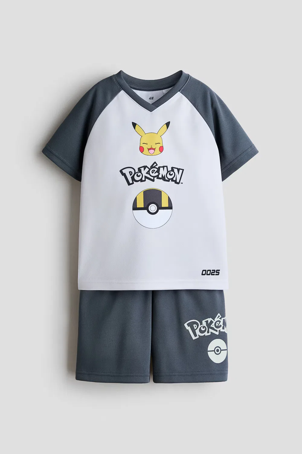 Футбольный набор из 2 предметов H&M, Dunkles Mattgrün/Pokémon