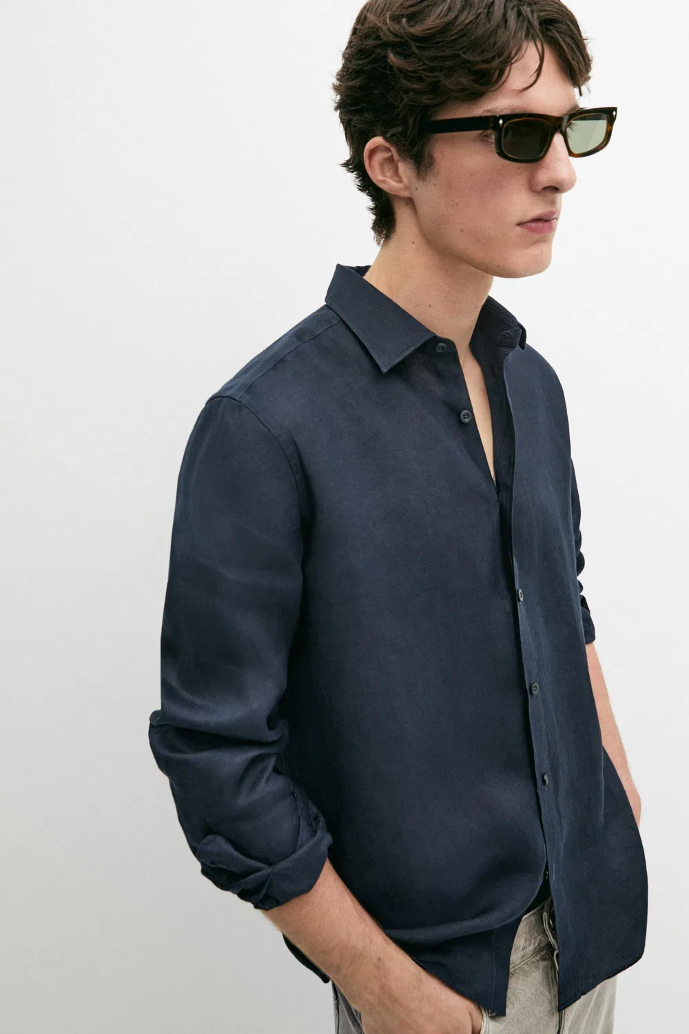 Рубашка приталенного кроя из 100% льна Massimo Dutti, темно-синий — фото 4