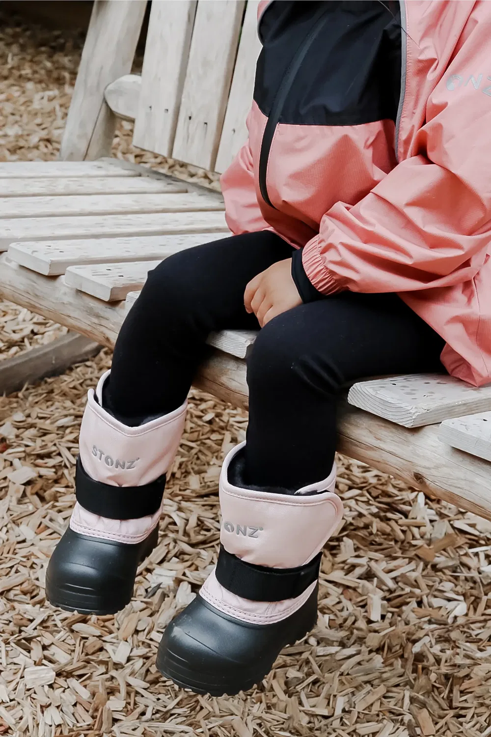 Зимние сапоги детские утепленные Trek Ultra Lightweight STONZ, Haze Pink — фото 2