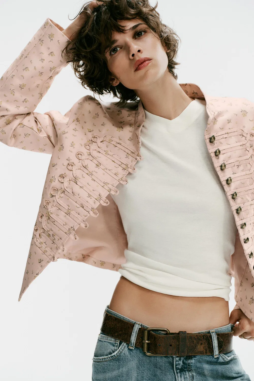 Пиджак с цветочным принтом, приталенного кроя. ZARA, Dusty pink — фото 3