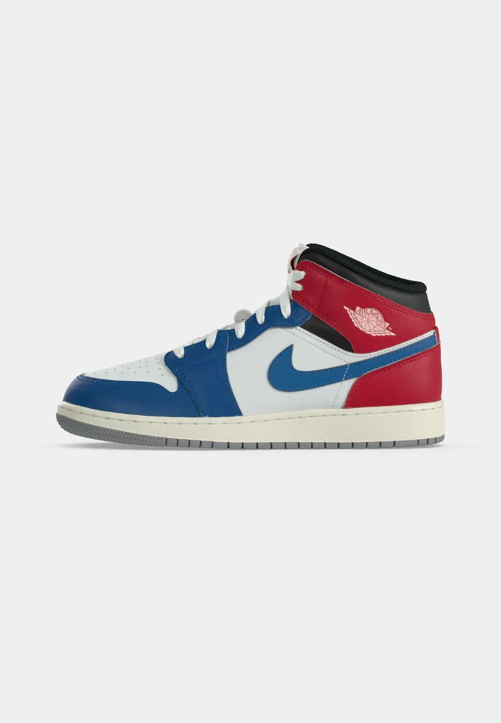 Air 1 mid унисекс - высокие кроссовки Jordan, True Blue/Summit White/Varsity Red/Black/Cement Grey — фото 2