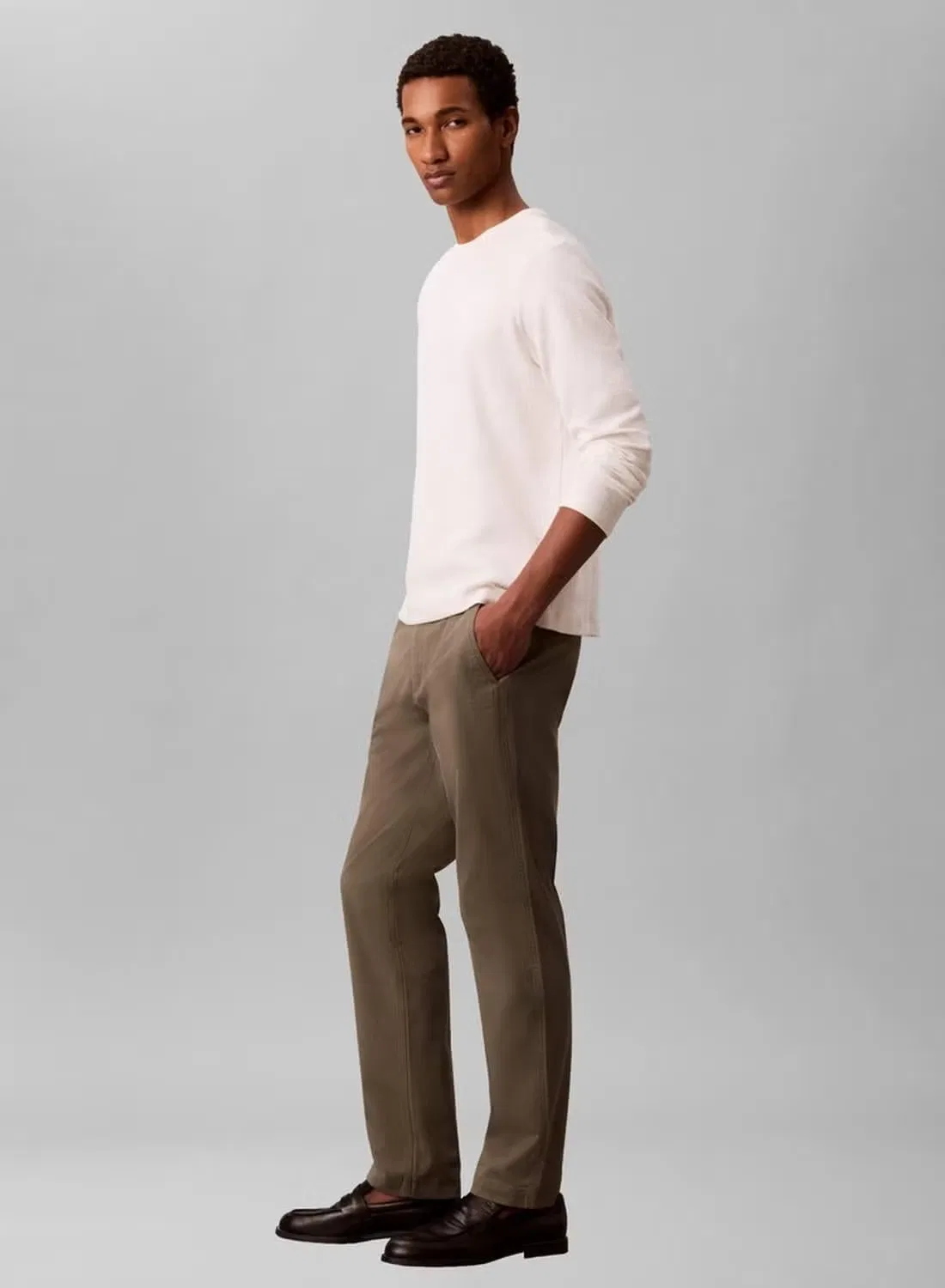 Брюки чинос зауженные хлопковые Calvin Klein, оливковый