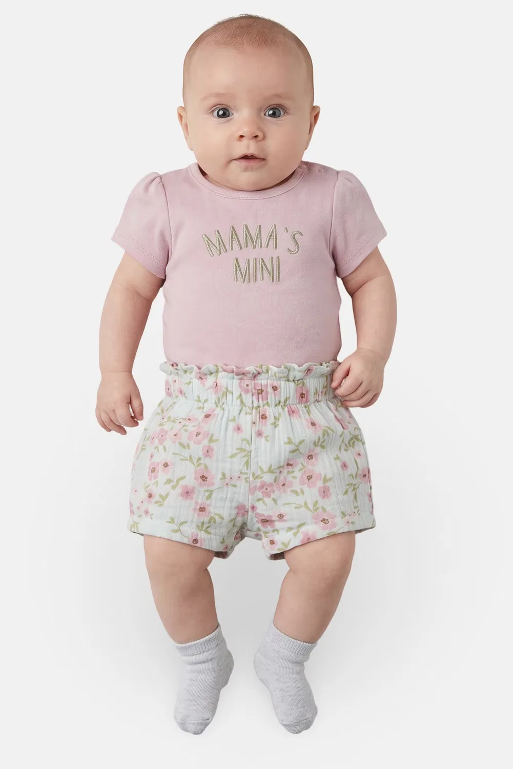 Комплект боди и шорт с вышивкой и шапочкой Baby Essentials, разноцветный